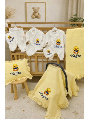Moda Lime Isme Özel Sarı Müslin Hastane Çıkışı Seti - Civciv Nakışlı 10 Parça Yenidoğan Bebek Seti