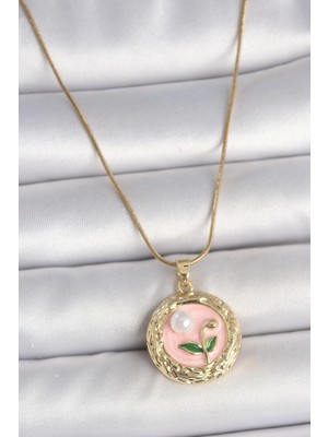 Aslanoğlu Store Mey Ithalat® 316L Çelik Gold Renk Zincir Pembe Çiçek Işlemeli Inci Detay Portre Model Kadın Kolye