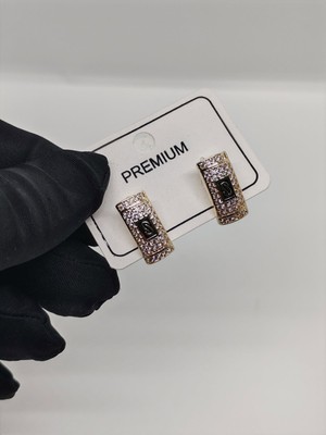 Cadde Dükkanı S Yazılı Taşlı Gold Çelik Küpe
