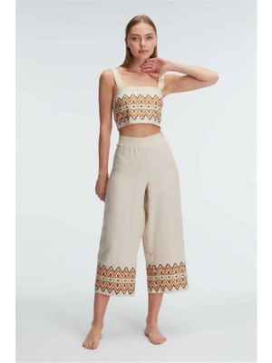 Aesco Arias Closet Askılı Oyuk U Yaka Geometrik Yazlık Uzun Nakış Detaylı Pijama Takımı