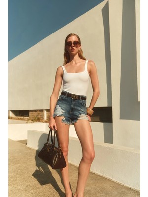 Açelya Okcu Premium Kaida Yırtık Detaylı Denim Mini Şort