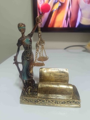 Atay Garage Bronz & Altın Renk Themis Adalet Heykeli Masaüstü Biblo