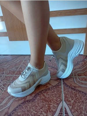 Kadın Yüksek Taban Rahat Şık Günlük Spor Ayakkabı Bej Renk