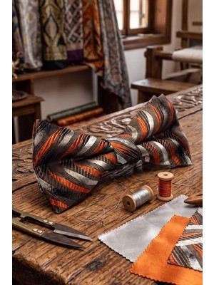 Kravatkolik Kahverengi Motif Ipek Papyon SB200