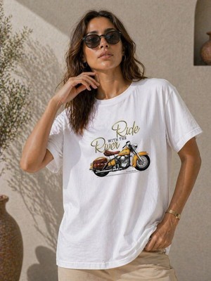 Tarz Yeri Kadın Motosiklet Baskılı Tişört Bisiklet Yaka Kısa Kol Yazlık T-Shirt - Beyaz