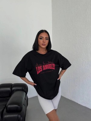 Tarz Yeri Kadın Kısa Kol Yazlık Tişört Bisiklet Yaka Los Angeles Baskılı T-Shirt - Siyah