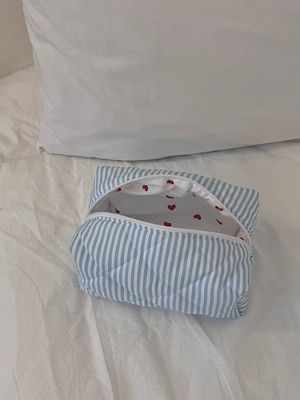Luli Shop Mavi Çizgili Kapitone Orta Boy Makyaj Çantası – Çok Amaçlı Seyahat ve Günlük Kozmetik Düzenleyici (20X12X9 Cm)