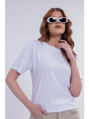 Myrab Denim Kadın Beyaz Basic Tişört – Regular Fit Bisiklet Yaka %100 Pamuk 30/1 Süprem Kumaş Günlük T-Shirt