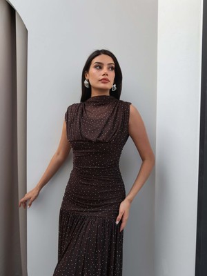 Esra Helvacı Dik Yaka Drapeli Taşlı Maxi Elbise