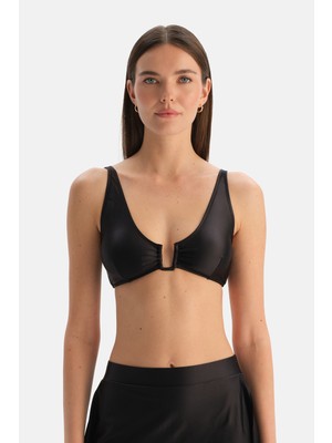 Dagi Siyah Üçgen Geniş Bikini Üst