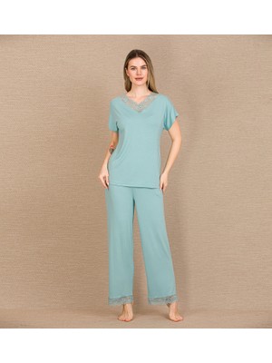 Nemere  Viskon Şık Tasarım Dantel Işlemeli Mint Yeşil Kısa Kol Pijama Takımı
