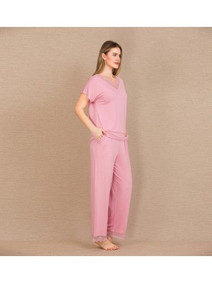 Nemere  Viskon Şık Tasarım Dantel Işlemeli Pembe Kısa Kol Pijama Takımı