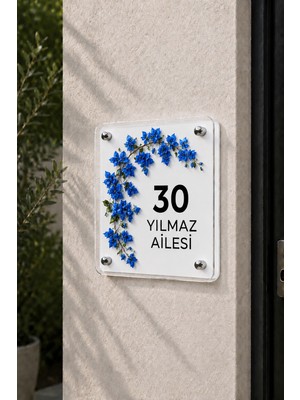 JHAAR Kişiye Özel Pleksi Kapı Isimliği – Modern & Lüks Uv Baskılı Dekoratif Kapı Numarası- Mavi Begonvil 20X20 cm - Beyaz