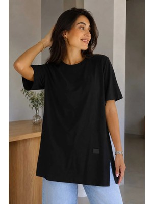 Tenra Kadın Basic Oversize Tişört Bisiklet Yaka Uzun Boy Yırtmaçlı Lazer Kesim %100 Pamuk