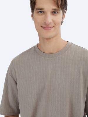 Kip Vizon Desenli Bisiklet Yaka T-Shirt