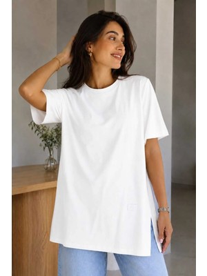 Tenra Kadın Basic Oversize Tişört Bisiklet Yaka Uzun Boy Yırtmaçlı Lazer Kesim %100 Pamuk