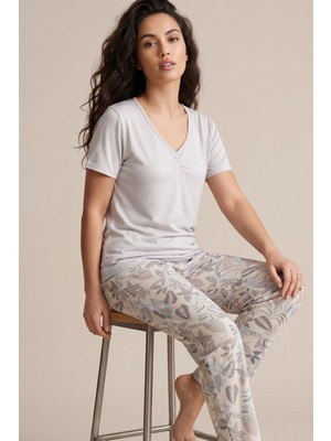 Siyah İnci Gri Yaprak Desenli Viskon Örme Pijama TAKIM26119125