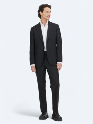 Kip Siyah Çizgili Modern Fit Takım Elbise
