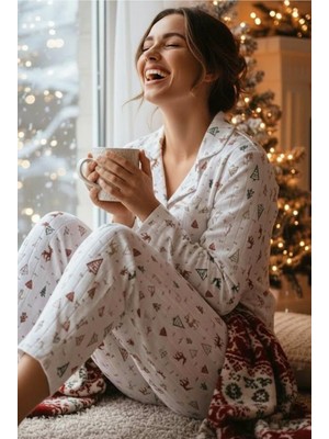 Siyah İnci Yılbaşı Desenli Yumuşak Tuşe Kışlık Fitilli Düğmeli Pamuklu Örme Pijama Takım 7980
