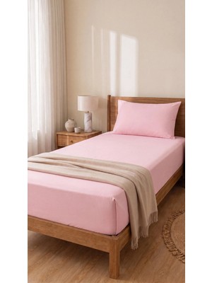 Tek Kişilik Lastikli Çarşaf Takımı 1 Lastikli Çarşaf (100 x 200) 1 Yastık Kılıfı (50 x 70)