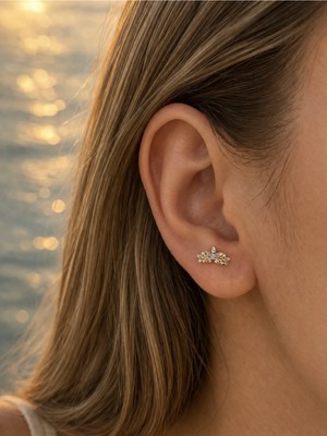 Lovecharm 14 Ayar Altın Zirkon Taşlı Çiçek Figürlü Tragus Piercing