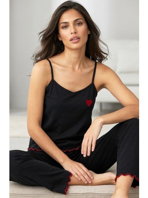 Siyah İnci Siyah Kalp Nakışlı Ip Askılı Örme Pijama TAKIM7883
