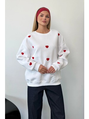 Giysa Kadın Bisiklet Yaka Kalp Nakışlı Sweatshirt Beyaz - 264438 