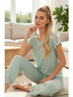Siyah İnci Yeşil Soft Touch Ince Mevsimlik Dantel Detaylı Örme Pijama TAKIM7864