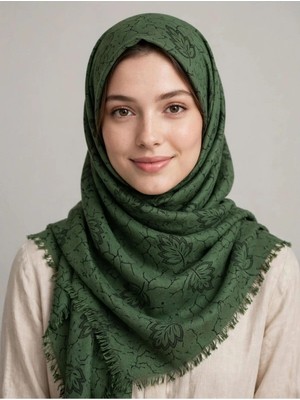 Güzel Kaman Başörtüsü Dört Mevsim Giyilir Yeşil Yapraklı 1 Adet Kaliteli Kullanışlı Güzel Şık ( Ebadı : 100 cm x 100 cm )