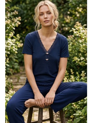 Siyah İnci Lacivert Dantel Detaylı Fitilli Örme Pijama Takım 26120554