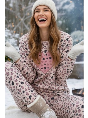 Siyah İnci Somon Kalp Desenli Nakışlı Polar Kışlık Örme Pijama Takım