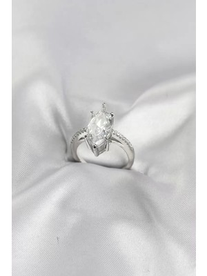 Renas Store Gümüş Renk Pirinç Markiz Kesim Zirkon Taşlı Kadın Yüzük TJ-BYK4190
