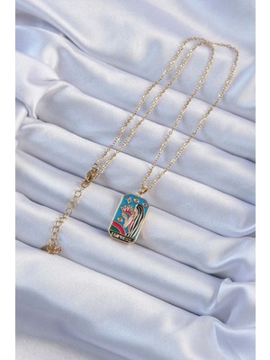 TeknoKapsül 316L Çelik Zincir Altın Renk Taç ve Kız Figürlü Renkli Mineli Tarot Kolye