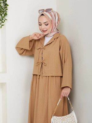 Exit Collection Kadın Tesettür Gofre Kumaş Crop Sütlü Kahve Önden Bağlamalı Şık Modern Etekli Ikili Kimono Takım
