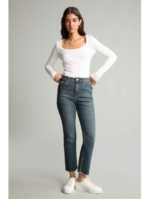 DeFacto Crop Flare Fit Yüksek Bel Bilek Boy Jean Yıkamalı Pantolon G2217AX26AU
