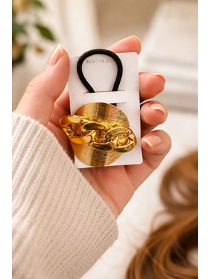 Bymiel Gold Zincir Detaylı Lastik Toka Kadın Saç Aksesuarı Şık Tasarım
