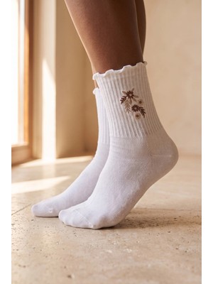 Bony Socks Kadın Papatya Nakışlı Pamuklu Soket Çorap Ekru