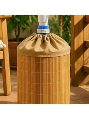 Bambu Su Sebili Damacana Kılıfı – Dekoratif, Toz ve Güneş Koruyucu, Doğal Bambu Kaplama, Kumaş Büzgülü Üst Kapak, 19 L Damacana Uyumlu