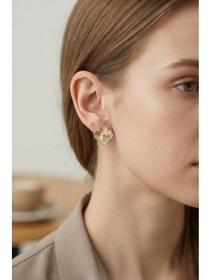 Gürbelle Gold Renk Pirinç Yonca Model Kadın Küpe