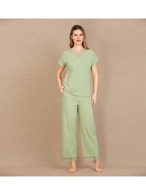 Nemere Pamuklu Şık Tasarım Dantel Işlemeli Yeşil Kısa Kol Pijama Takımı