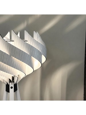 Ferisa Home Ahşap Tripod Lambader 150 cm Modern Dekoratif Ayaklı Salon Lambası E27 Duy Köşe Aydınlatma Iskandinav Minimalist Tasarım Okuma Lambaderi Yer Tipi Aydınlatma