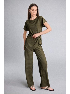 DeFacto Straight Fit Düz Paça Kırışık Dokulu Haki Pantolon G2919AX26AU