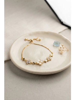 Uravas Store Gold Renk Zirkon Taşlı Pirinç Sedefli Yonca Model Asansörlü Bileklik TJ-BB8842