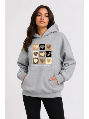 herkesemoda Küçük Leopar Kalpler Baskılı Kapüşonlu 2 Iplik Şardonlu Sweatshirt