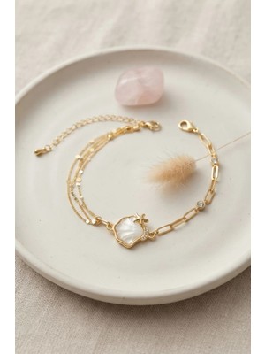 Renas Store Gold Renk Pirinç Ataç ve Puntalı Zincirli Deniz Kabuğu Model Kadın Bileklik TJ-BB8844