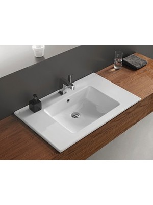 Esranın Dünyası Etajerli Banyo, 61 cm ve Modern Tasarım