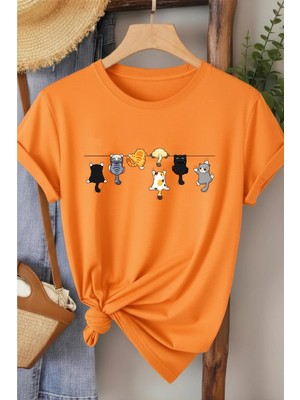 L'eivor Tırmanan Kediler Baskılı Kadın Beyaz Pamuk T-Shirt