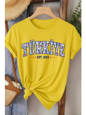 L'eivor Türkiye 1923 Özel Çini Tasarım Baskılı Kadın Pamuk T-Shirt