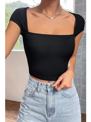 Aesco Kadın Siyah Kare Yaka Yarım Kol Göğüs Dekolteli Crop Top Bluz