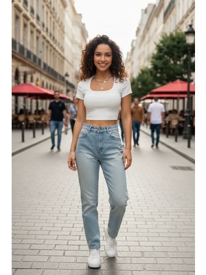 Aesco Kadın Beyaz Şık Kesim Düz Yaka Crop Top Bluz